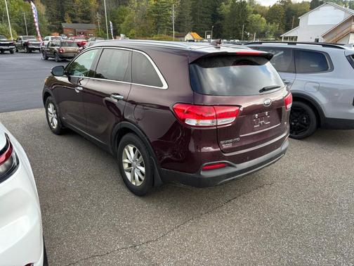 2018 Kia Sorento LX