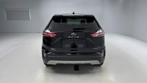 Black 2024 Ford Edge