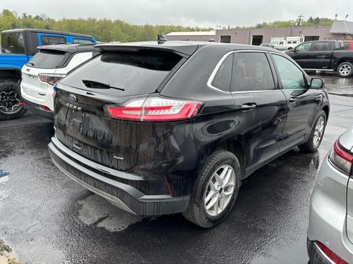 Black 2024 Ford Edge