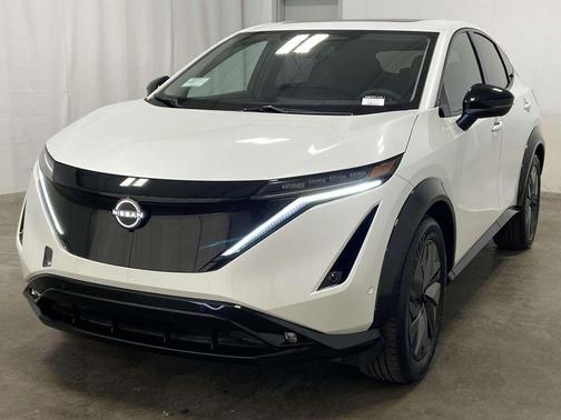 2025 Nissan ARIYA PLATINUM+