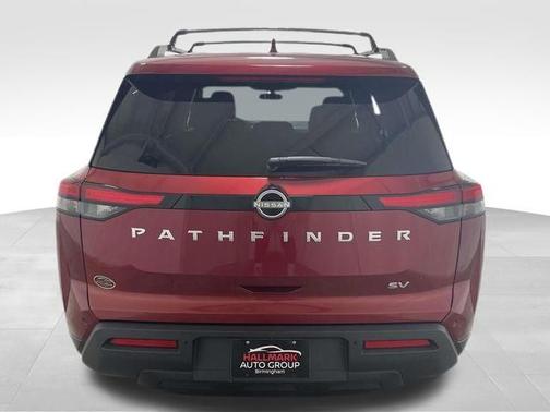 2023 Nissan Pathfinder SV