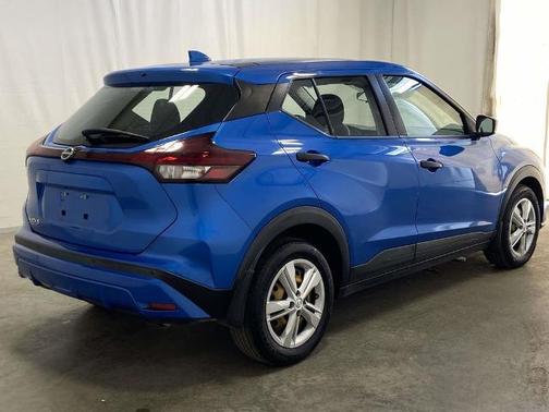 2022 Nissan Kicks S