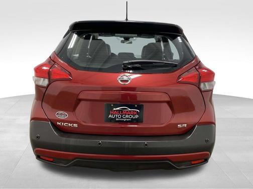 2020 Nissan Kicks SR