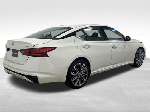 2024 Nissan Altima 2.5 SL