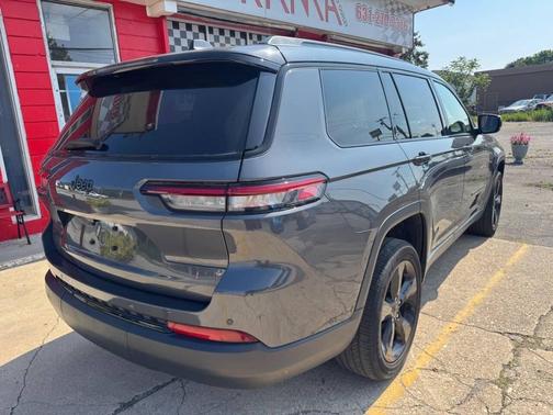 2022 Jeep Grand Cherokee L Altitude