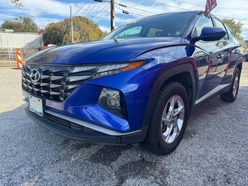 2023 Hyundai TUCSON SE