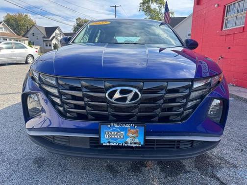 2023 Hyundai TUCSON SE