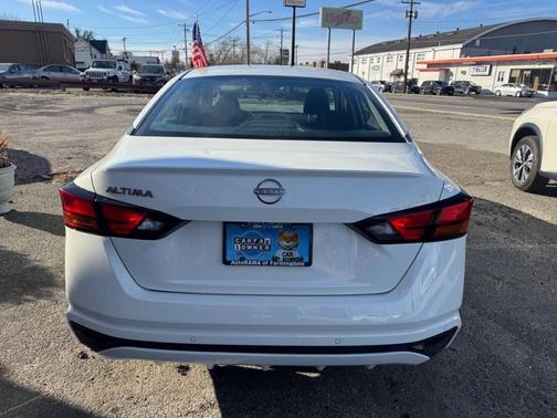 2024 Nissan Altima S FWD