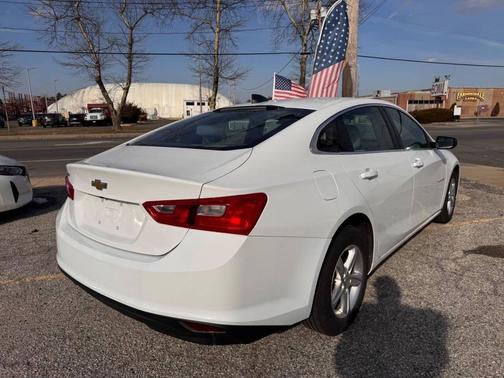 2022 Chevrolet Malibu 1LS