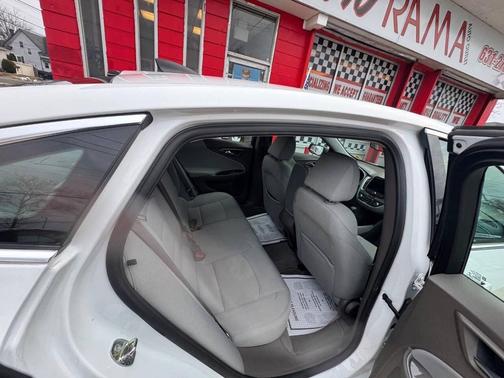 2022 Chevrolet Malibu 1LS