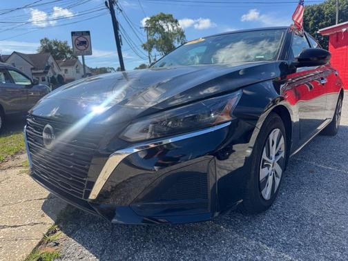 2023 Nissan Altima S FWD