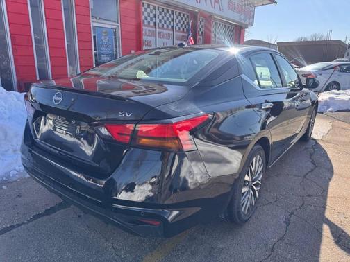 2023 Nissan Altima 2.5 SV