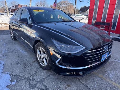 2023 Hyundai SONATA SE