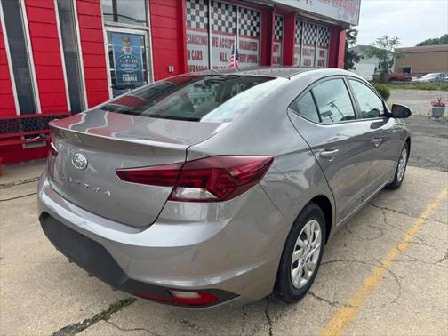 2020 Hyundai ELANTRA SE
