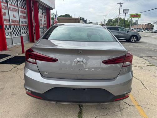 2020 Hyundai ELANTRA SE