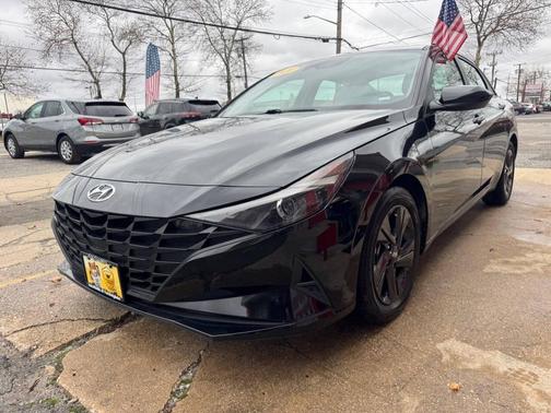 2021 Hyundai ELANTRA SEL