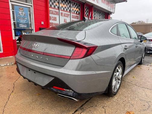 2023 Hyundai SONATA SEL