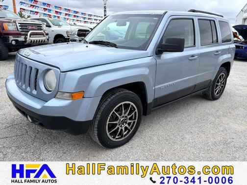 Winter Chill Pearlcoat 2014 Jeep Patriot Sport