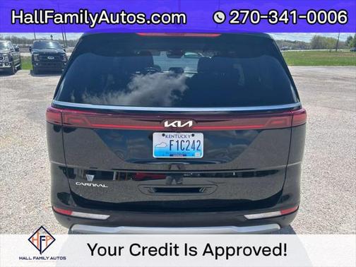 2023 Kia Carnival LX