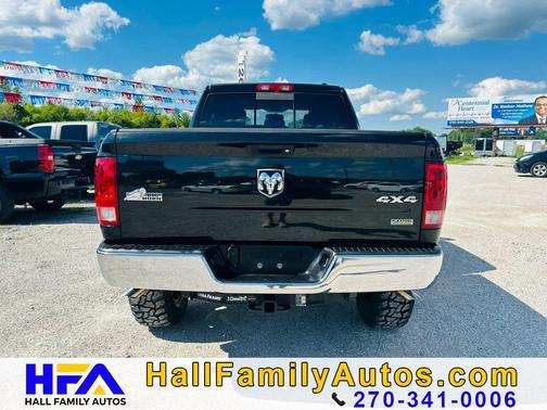 Brilliant Black Crystal Pearlcoat 2011 Dodge Ram 1500 SLT