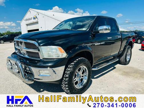 Brilliant Black Crystal Pearlcoat 2011 Dodge Ram 1500 SLT