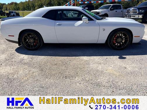 White Knuckle Clearcoat 2023 Dodge Challenger SRT Hellcat