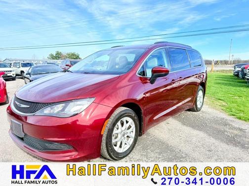 Velvet Red Pearlcoat 2021 Chrysler Voyager LXI