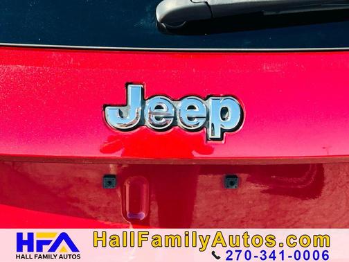 Brilliant Black Crystal Pearlcoat 2014 Jeep Grand Cherokee Laredo
