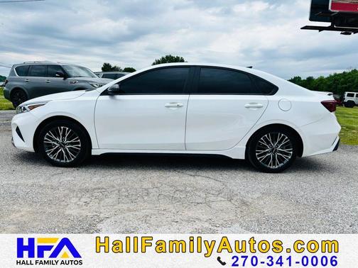 Snow White Pearl 2024 Kia Forte GT-Line