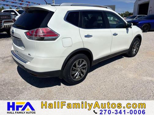 White 2015 Nissan Rogue SL