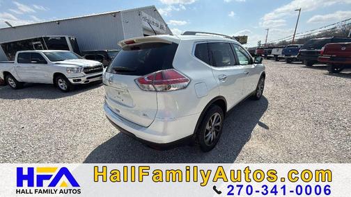 White 2015 Nissan Rogue SL