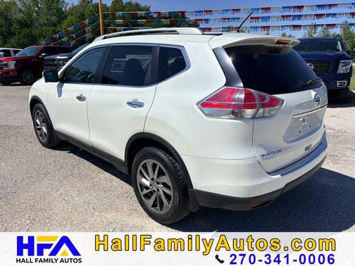 White 2015 Nissan Rogue SL