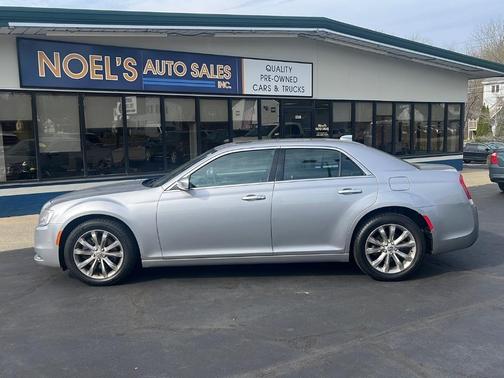 2015 Chrysler 300C Platinum