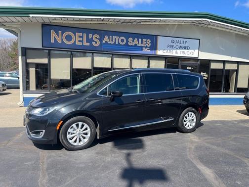 2019 Chrysler Pacifica Touring-L