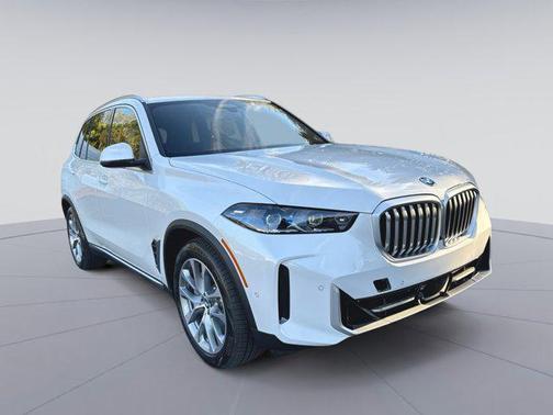 Mineral White Metallic 2026 BMW X5 PHEV xDrive50e