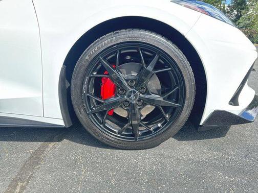 Arctic White 2023 Chevrolet Corvette Stingray w/2LT