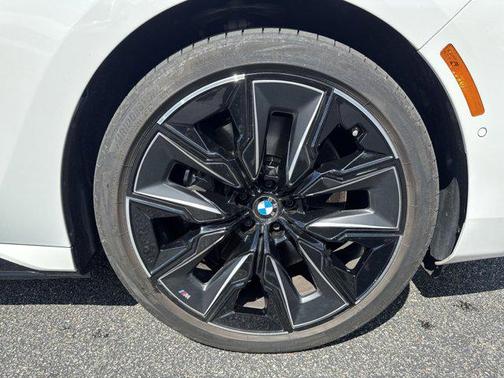 2025 BMW i7 eDrive50