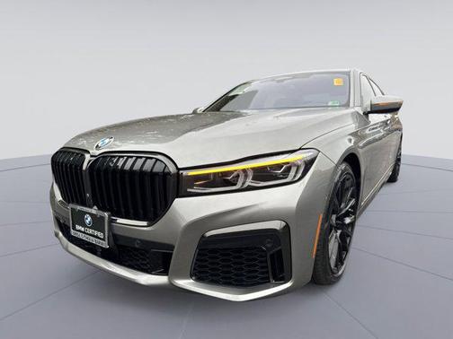 2022 BMW M760 xDrive