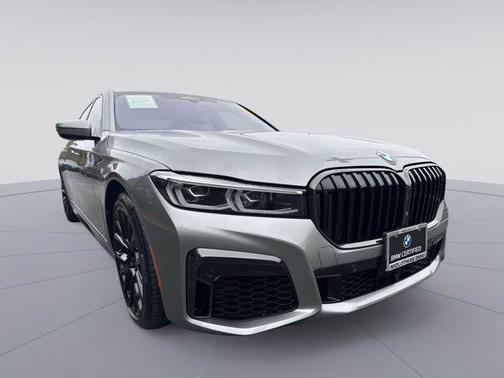 2022 BMW M760 xDrive