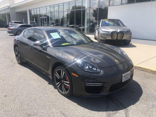 2015 Porsche Panamera GTS