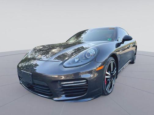 2015 Porsche Panamera GTS