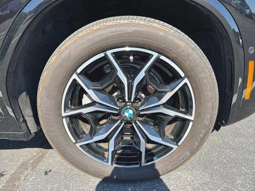 Black Sapphire Metallic 2024 BMW X4 xDrive30i