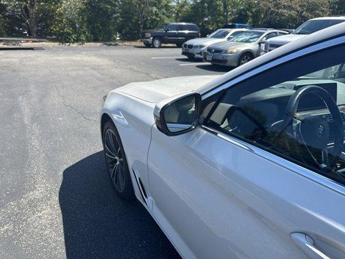 2021 BMW 530 530i