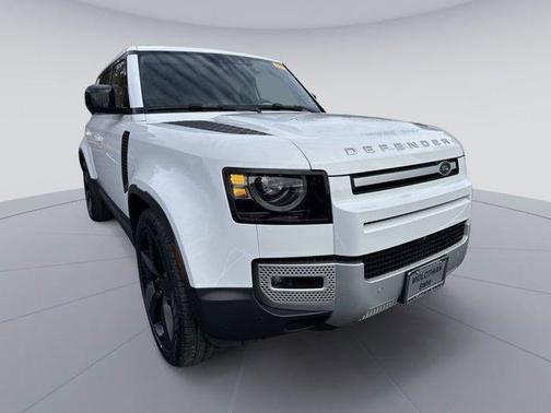 2024 Land Rover Defender 110 P300