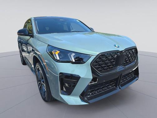 Cape York Green Metallic 2026 BMW X2 xDrive28i