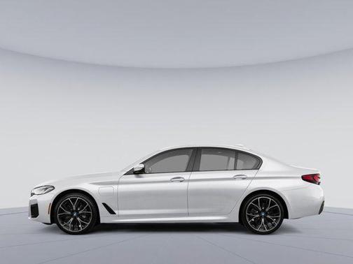 2022 BMW 530e Base