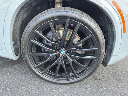 Brooklyn Grey Metallic 2025 BMW X5 xDrive40i