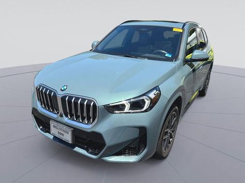 Cape York Green Metallic 2023 BMW X1 xDrive28i