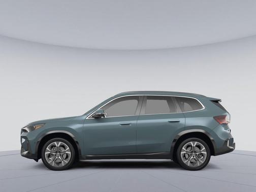 Cape York Green Metallic 2023 BMW X1 xDrive28i