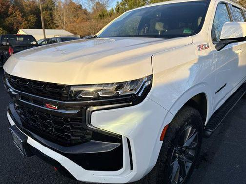 2022 Chevrolet Suburban 4WD Z71